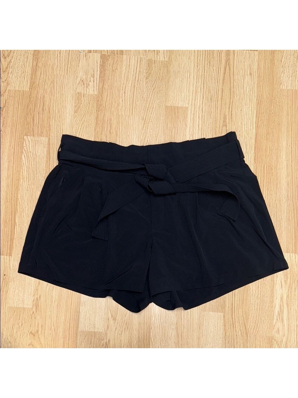 Athleta Skyline Short II 18 Black Paperbag Waist Athleisure Shorts - Picture 10 of 10